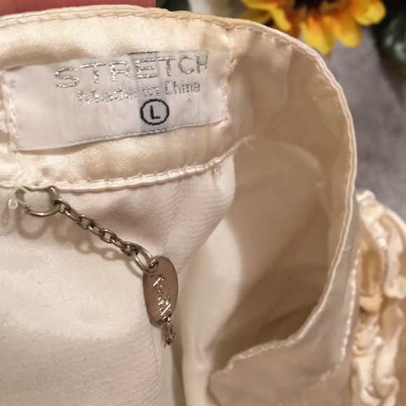 Women’s white blouse - Picture 4 of 4